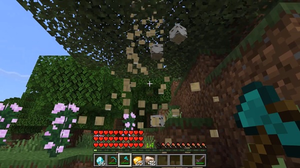 Falling Minerals and Trees Addon mcpe bedrock